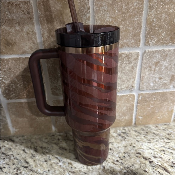 Stanley Gold Tumbler Base - Picture 2 of 3